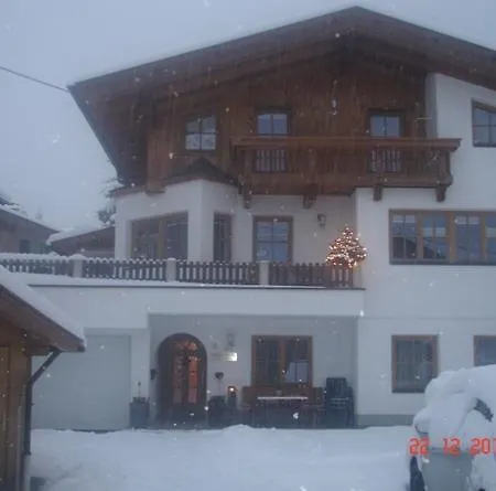 Kroessbacher Apartment